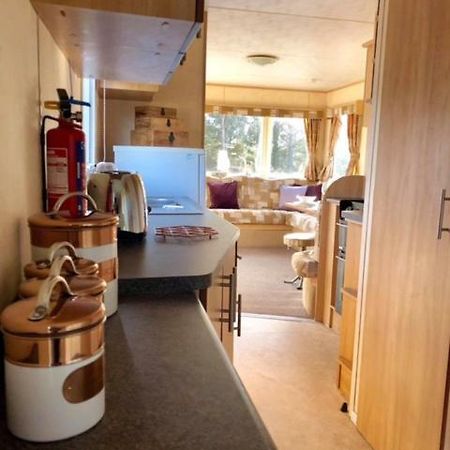Caravan 50. Nairn Lochloy Holiday Park Екстериор снимка